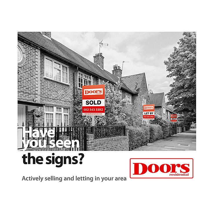 Period cottage street scence